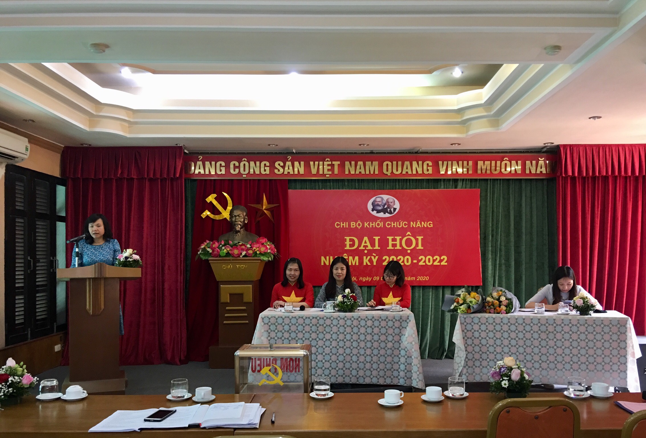 Không có ảnh
